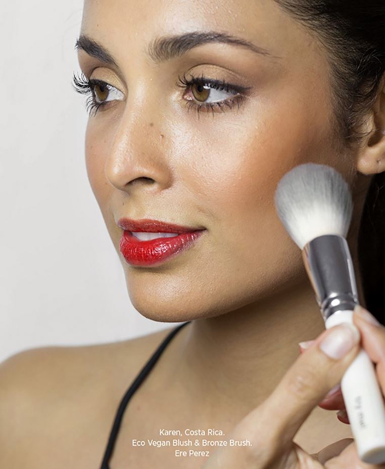 Brocha Eco Vegana para Blush y Bronceador.