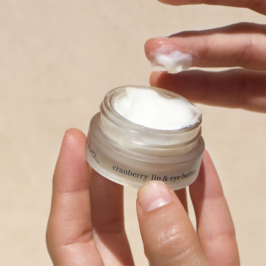 Crema con Arándano para labios y ojos.