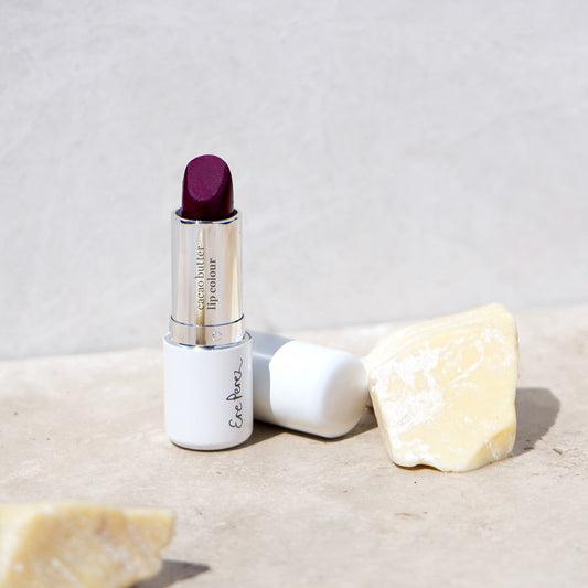 Lipstick con cacao Wander (Zarzamora cool).
